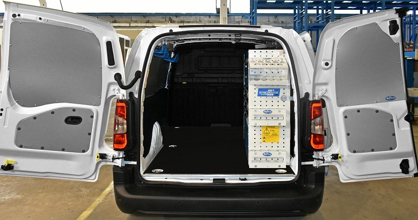 Toyota Proace City med Syncro System inredning