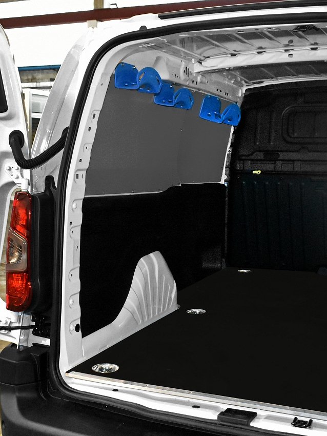 Utrustade skåpbilar av modellen Toyota Proace City Syncro System
