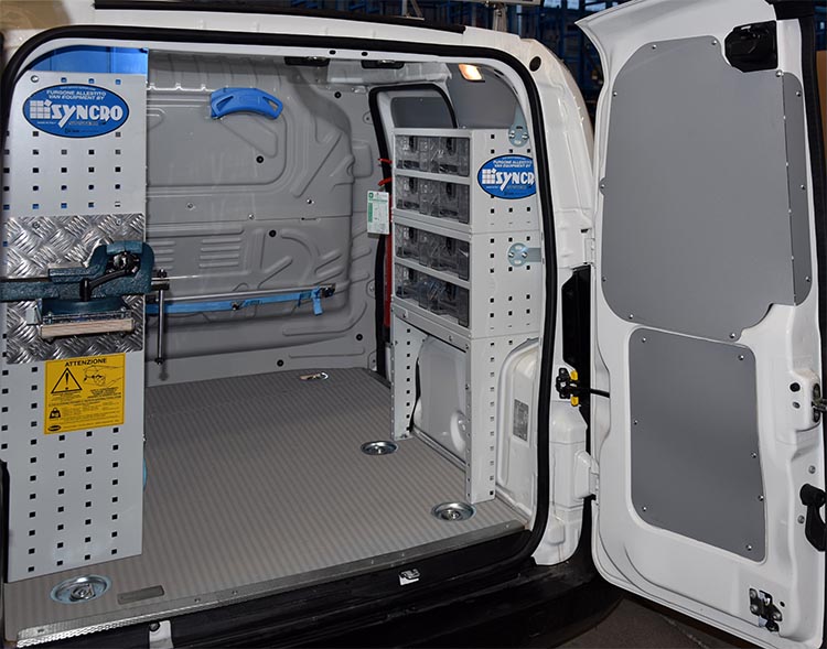 Multibox lådor på höger sida Fiorino Syncro System