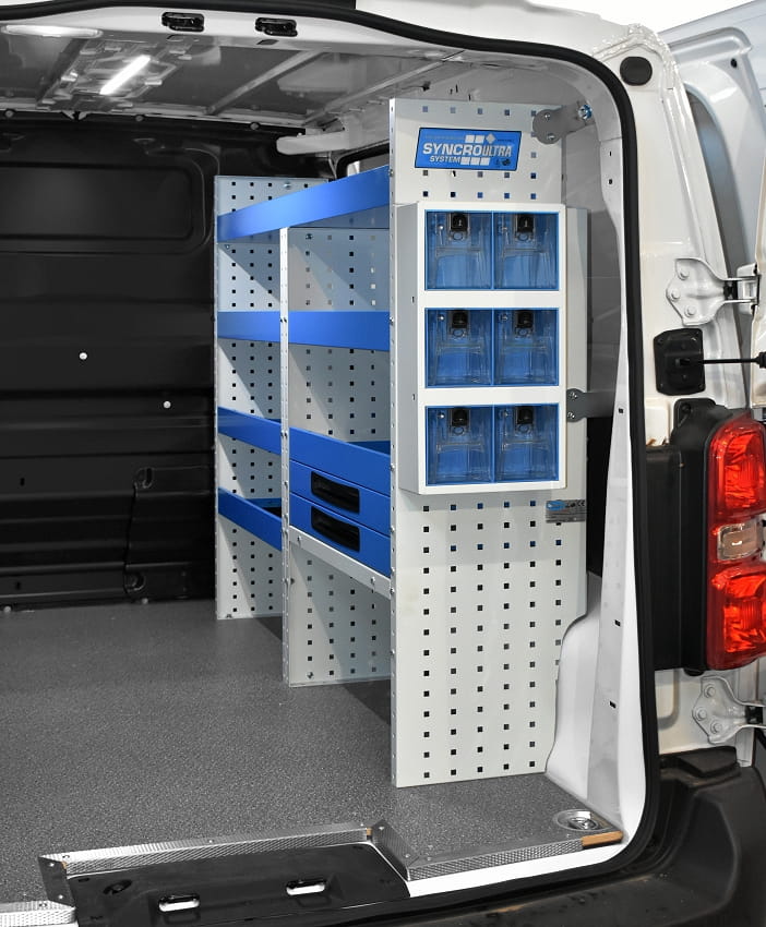 Vivaro med öppna hyllplan från Syncro System