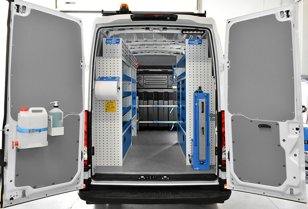 Volkswagen transporter utrustad av Syncro System till mobil verkstad