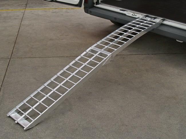 Aluminiumplattform för skåpbilar från Syncro System